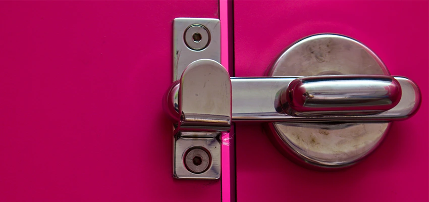 Childproof Gate Lock in Lucas Valley-Marinwood, California