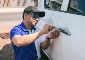 Car Locksmith in Lucas Valley-Marinwood, CA